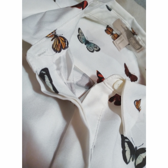 🦋NWOT Forever 21 Butterfly Button Up Blouse sz M - Picture 9 of 10